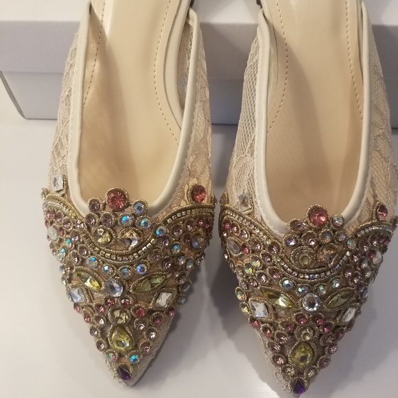 GORGEOUS MULES SLIDES INBOX - Picture 4 of 9